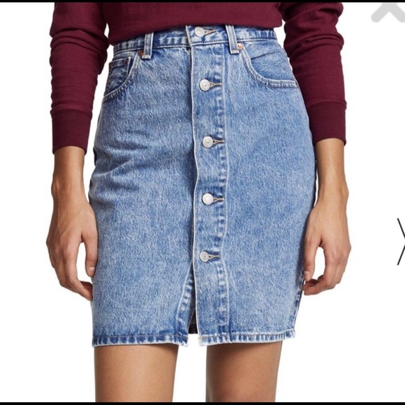 NWT Levi’s Denim Button-down Mom Jean Skirt - Picture 2 of 5